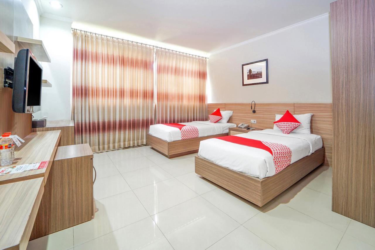 Maumu Hotel & Lounge Sorabaya Extérieur photo