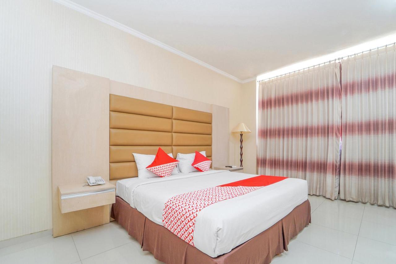 Maumu Hotel & Lounge Sorabaya Extérieur photo
