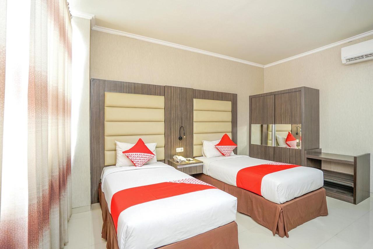 Maumu Hotel & Lounge Sorabaya Extérieur photo